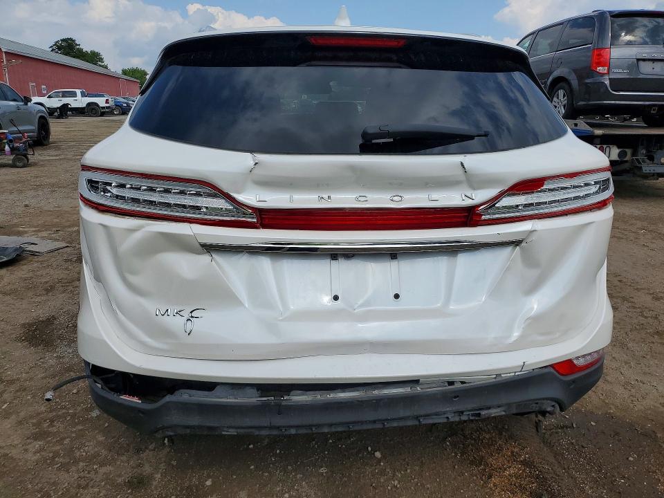 Photo 6 from auction – 2019 LINCOLN MKC with VIN 5LMCJ2D97KUL37901