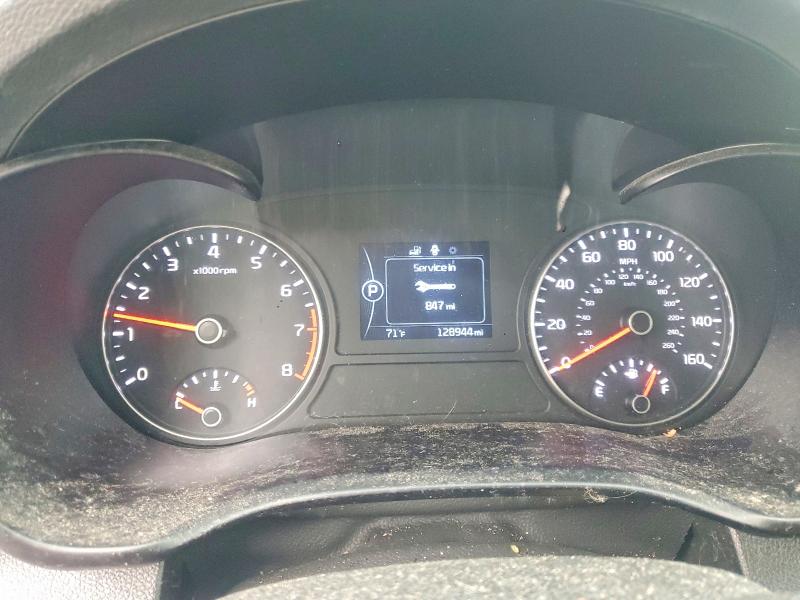 Photo 9 from auction – 2017 KIA OPTIMA with VIN 5XXGT4L3XHG166278