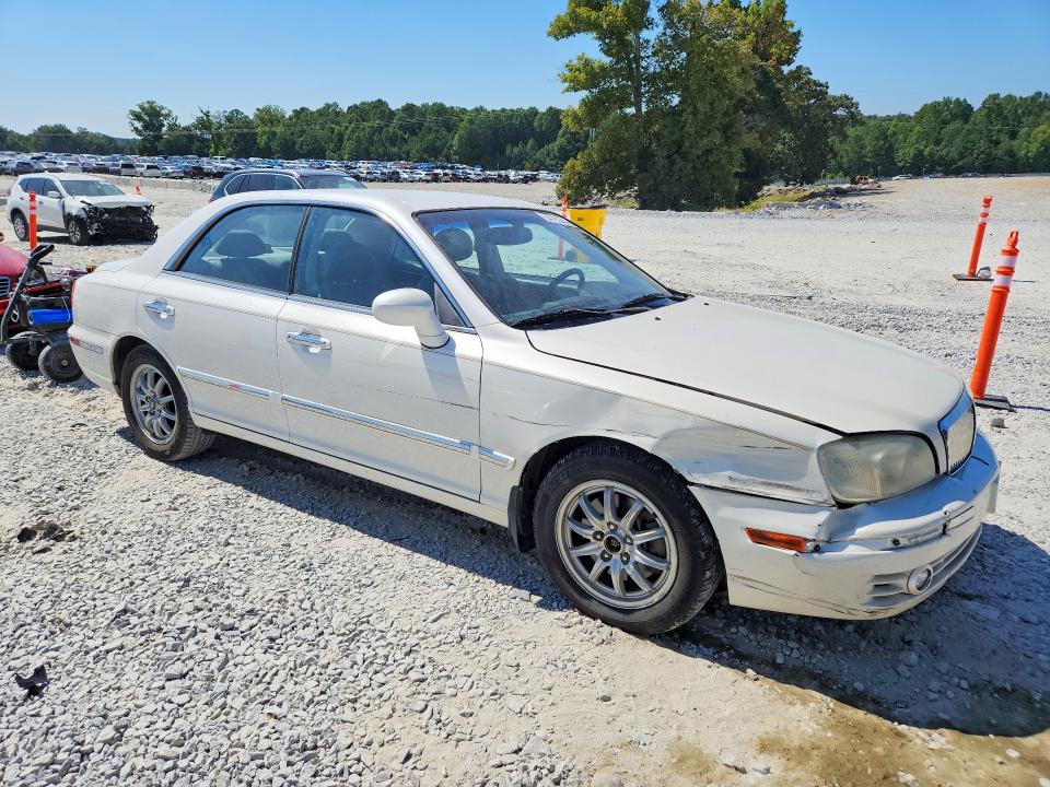Photo 4 from auction – 2004 HYUNDAI XG with VIN KMHFU45E64A317688