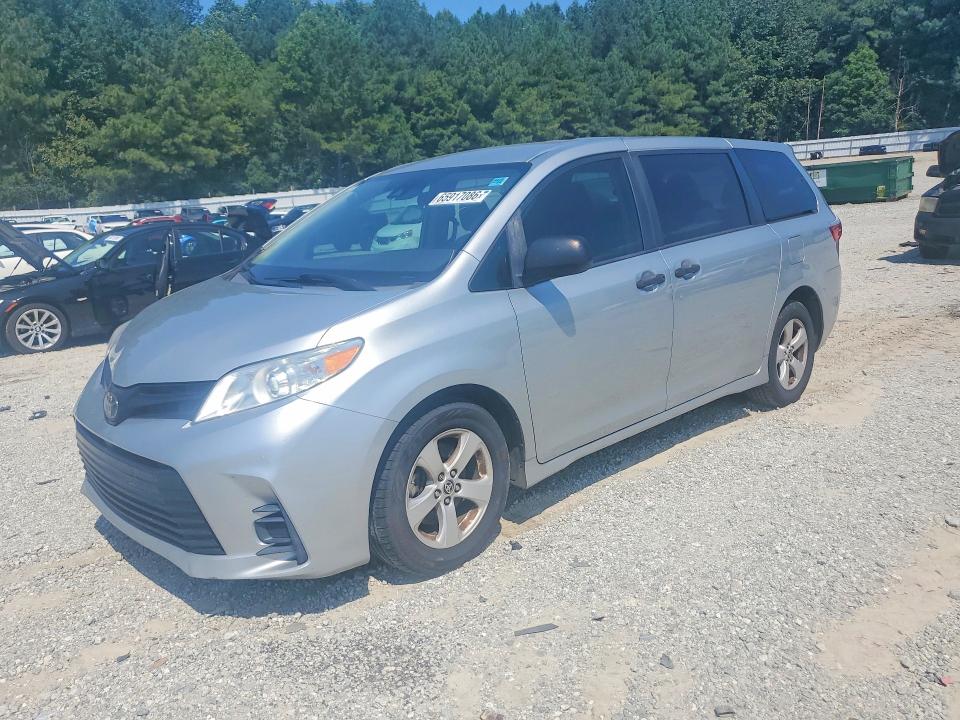 TOYOTA SIENNA 2020 with VIN 5TDZZ3DC9LS080211 - Photo from auction