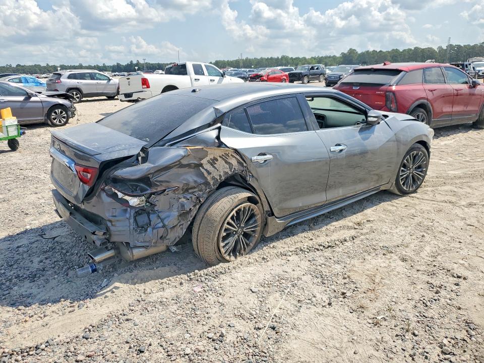 Photo 3 from auction – 2016 NISSAN MAXIMA with VIN 1N4AA6AP4GC905792