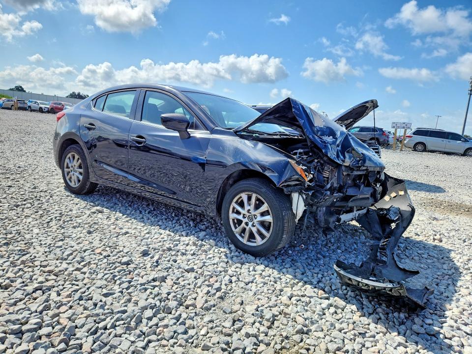 Photo 4 from auction – 2016 MAZDA 3 with VIN JM1BM1W70G1337120