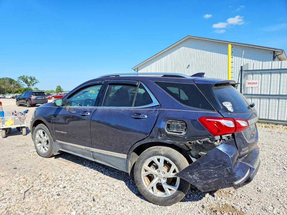 Photo 2 from auction – 2018 CHEVROLET EQUINOX with VIN 3GNAXVEV4JL299103