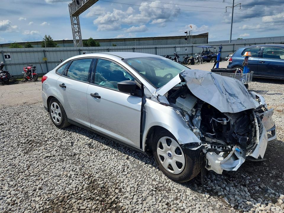 Photo 4 from auction – 2016 FORD FOCUS with VIN 1FADP3E27GL211722
