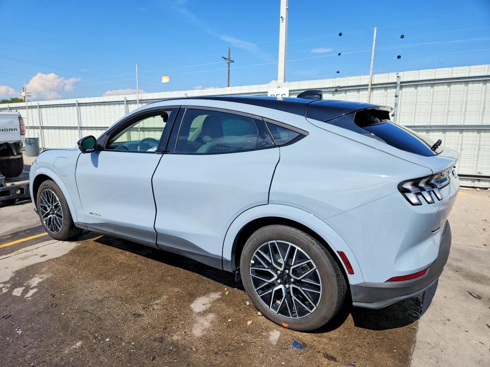 Photo 2 from auction – 2025 FORD MUSTANG MACH-E with VIN 3FMTK3SU6SMA20354