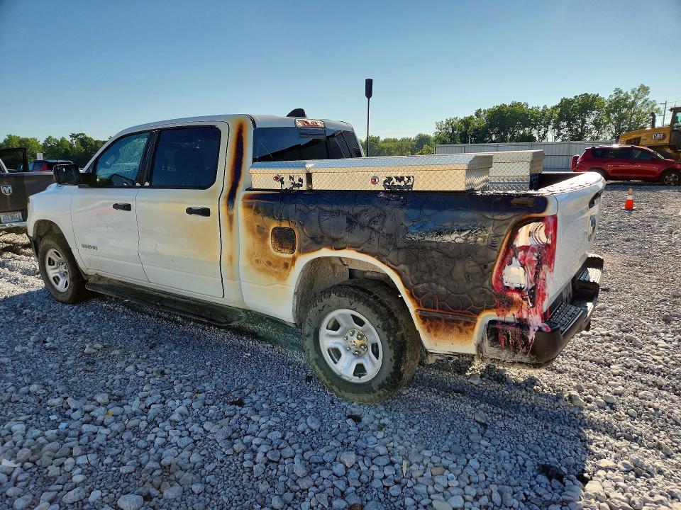 Фото 2 с аукциона – 2022 RAM 1500 с VIN 1C6RRFNG1NN433284