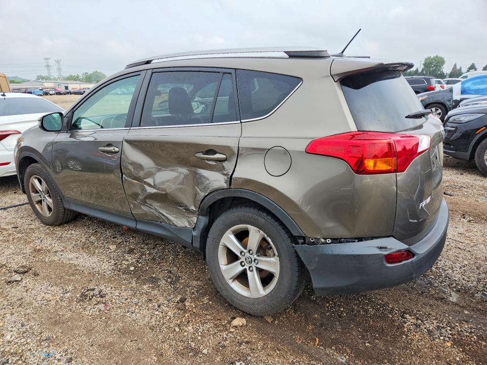 Photo 2 from auction – 2015 TOYOTA RAV4 with VIN 2T3RFREV7FW250788