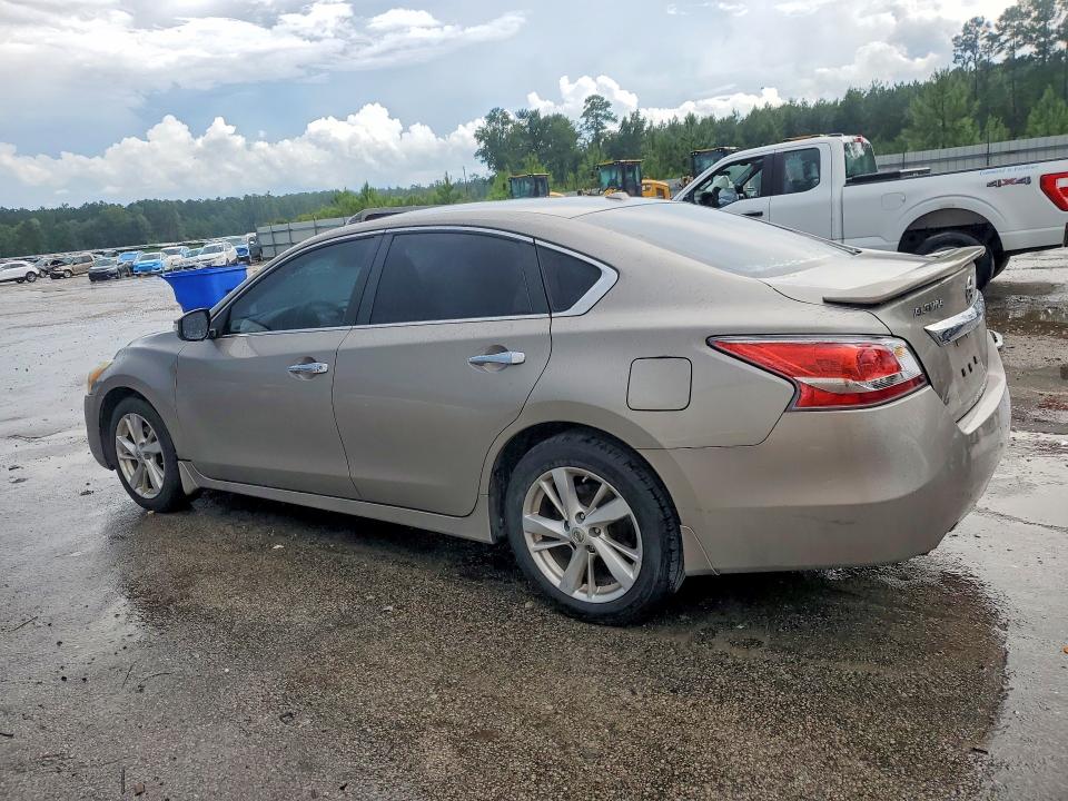 Photo 2 from auction – 2015 NISSAN ALTIMA with VIN 1N4AL3AP1FC164587