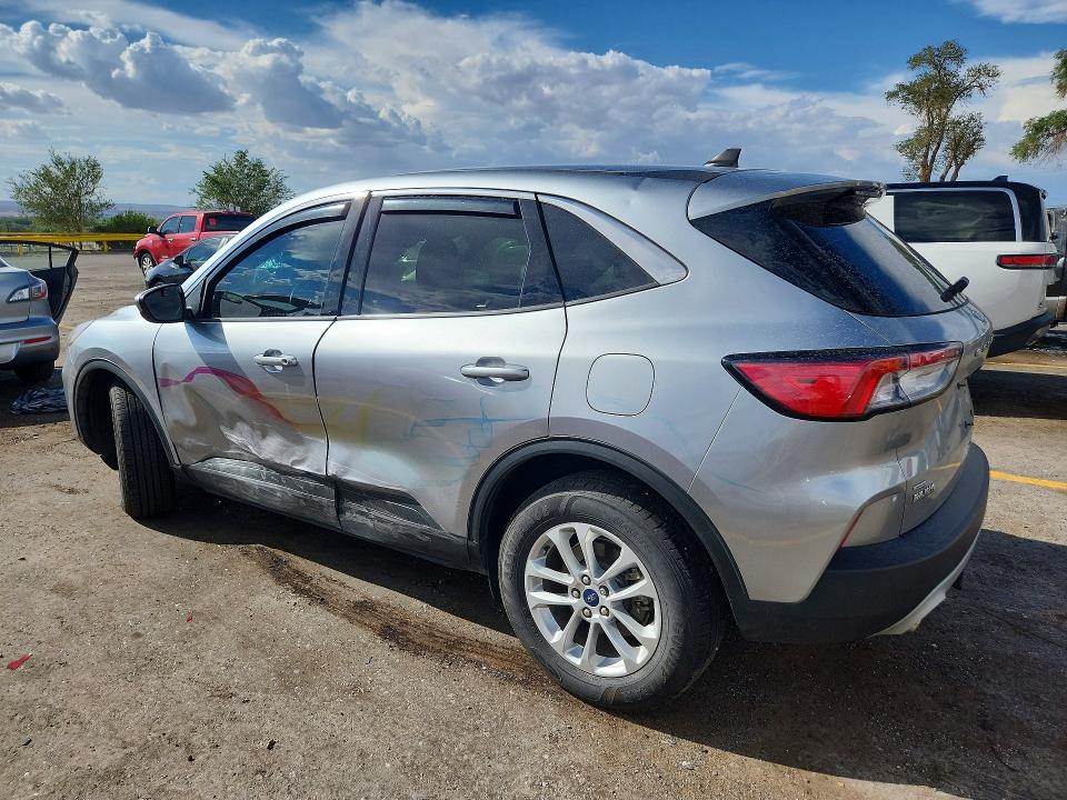 Photo 2 from auction – 2021 FORD ESCAPE with VIN 1FMCU9BZ5MUA18635