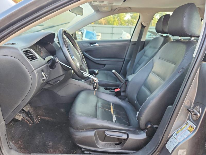 Photo 7 from auction – 2011 VOLKSWAGEN JETTA with VIN 3VWBX7AJ3BM046794