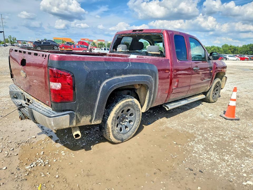 Photo 3 from auction – 2009 CHEVROLET SILVERADO with VIN 1GCEC29089Z165556