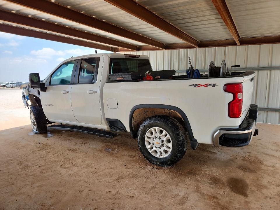 Photo 2 from auction – 2022 CHEVROLET SILVERADO with VIN 1GC5YNE71NF325035