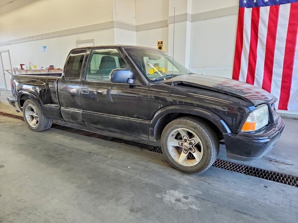 Photo 4 from auction – 2001 GMC SONOMA with VIN 1GTCS195018151497
