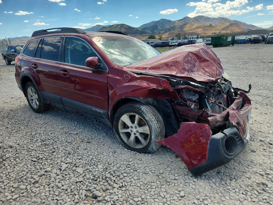 Photo 4 from auction – 2014 SUBARU OUTBACK with VIN 4S4BRCLC9E3323549