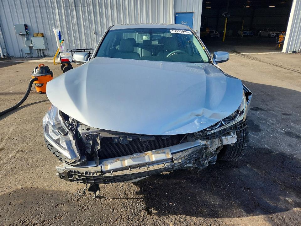 Photo 5 from auction – 2016 HONDA ACCORD with VIN 1HGCR2F8XGA041107
