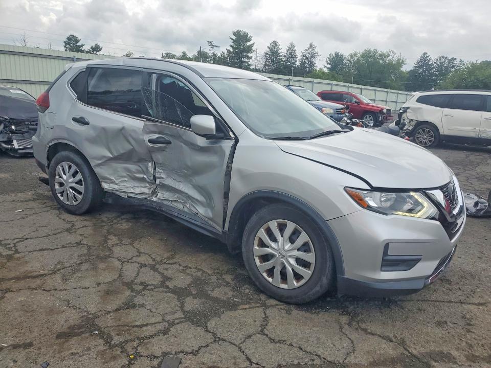Photo 4 from auction – 2019 NISSAN ROGUE with VIN 5N1AT2MV7KC783022