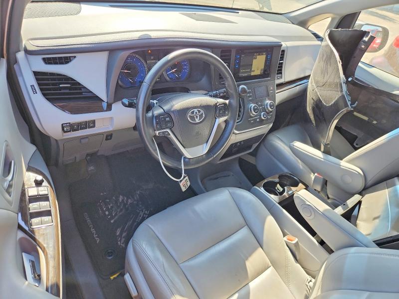 Photo 8 from auction – 2017 TOYOTA SIENNA with VIN 5TDYZ3DC7HS843345