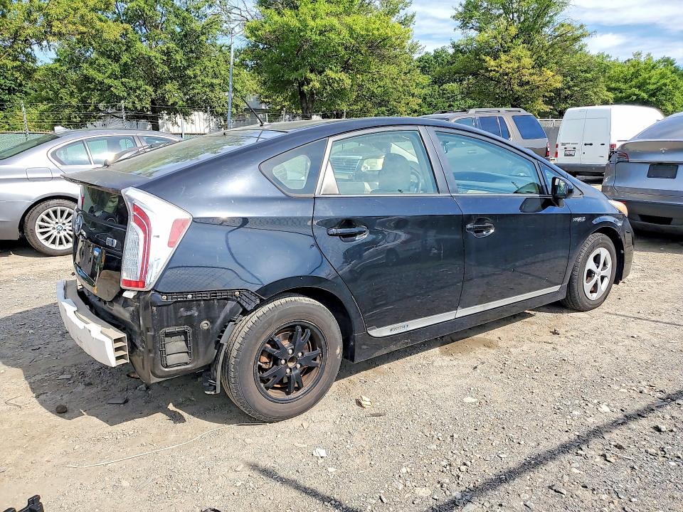Photo 3 from auction – 2012 TOYOTA PRIUS with VIN JTDKN3DUXC5447533