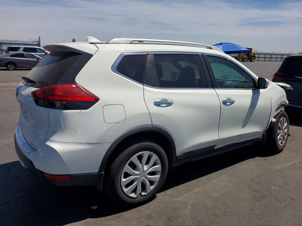 Photo 3 from auction – 2017 NISSAN ROGUE with VIN 5N1AT2MT9HC774233