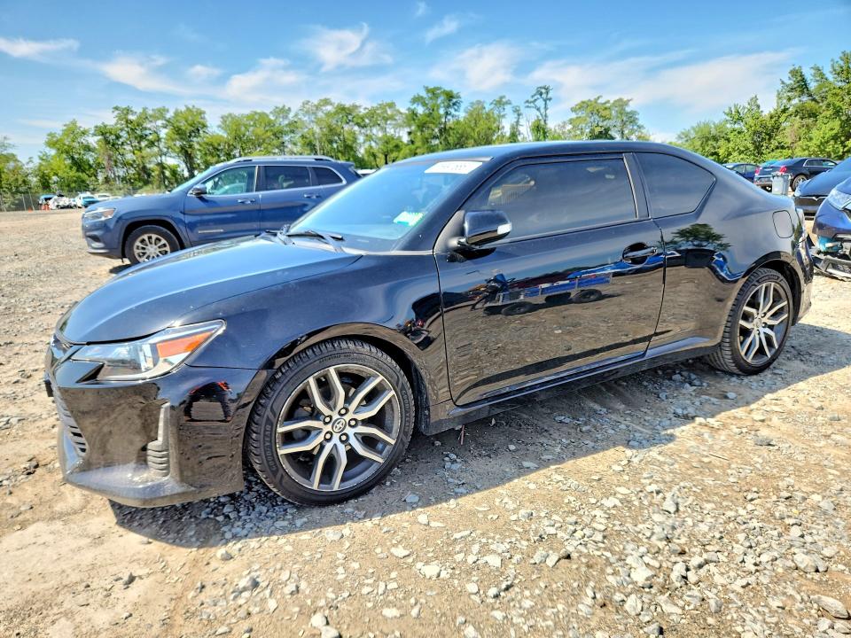 SCION TC 2016 with VIN JTKJF5C79GJ020804 - Photo from auction