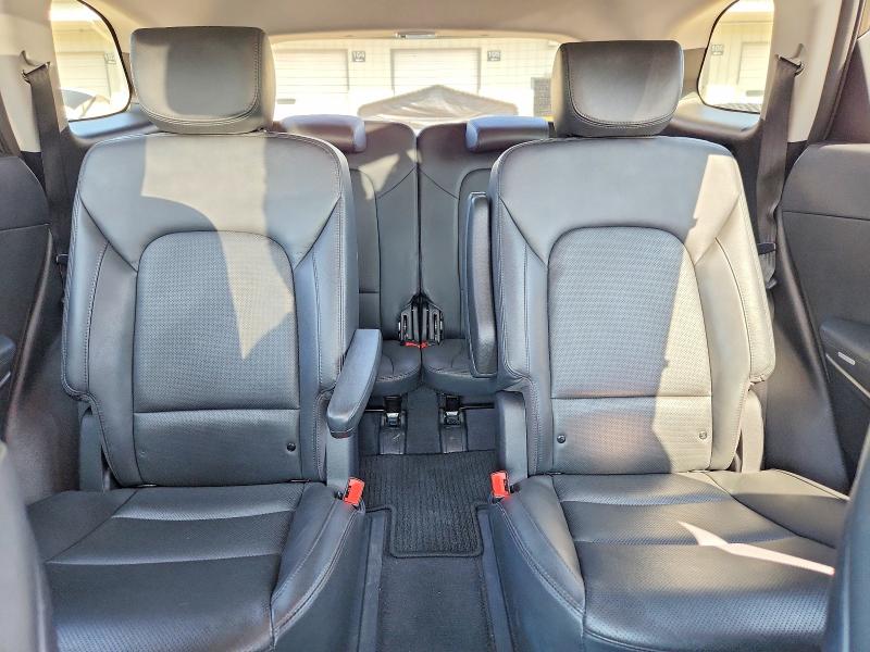 Photo 10 from auction – 2016 HYUNDAI SANTA FE with VIN KM8SN4HF5GU135905