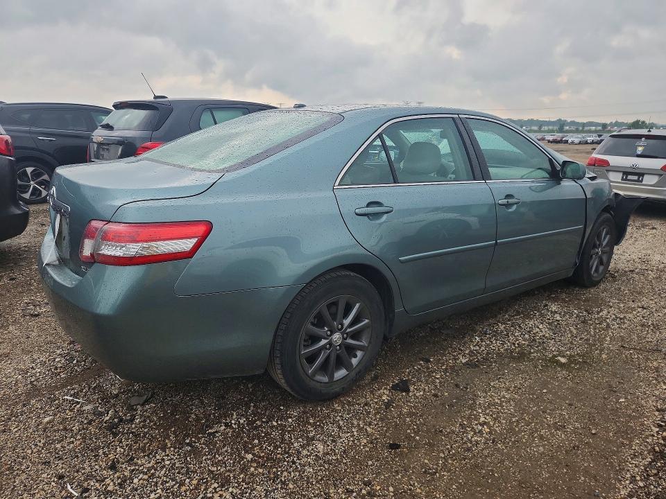 Photo 3 from auction – 2011 TOYOTA CAMRY with VIN 4T1BF3EK2BU703173