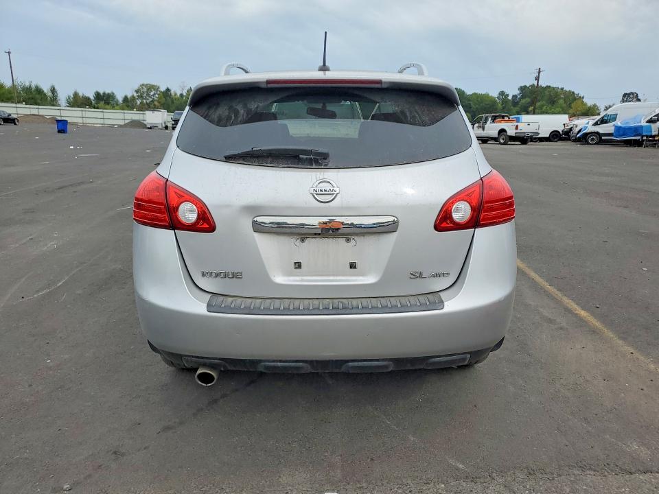 Photo 6 from auction – 2011 NISSAN ROGUE with VIN JN8AS5MV6BW672053