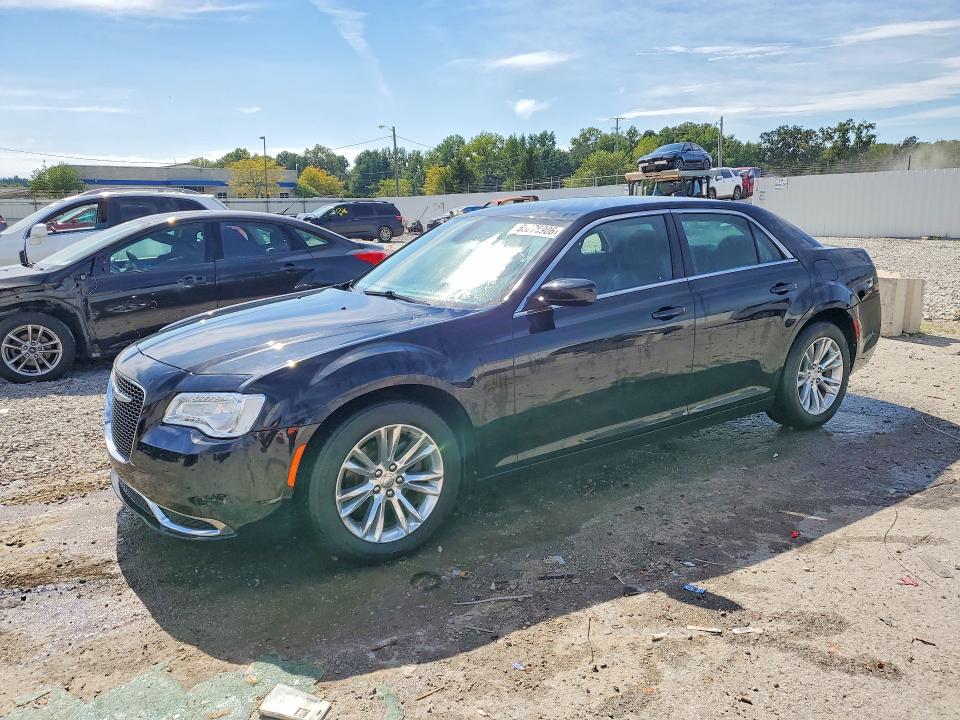 CHRYSLER 300 2019 with VIN 2C3CCAAG2KH548011 - Photo from auction
