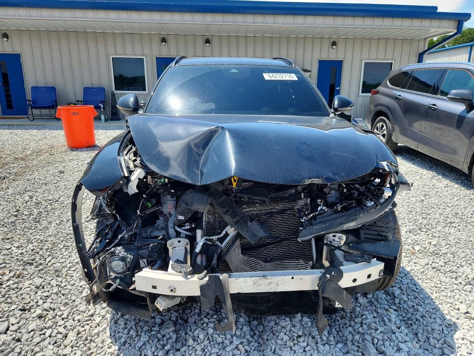 Photo 5 from auction – 2022 ALFA ROMEO STELVIO with VIN ZASPAKAN7N7D24425