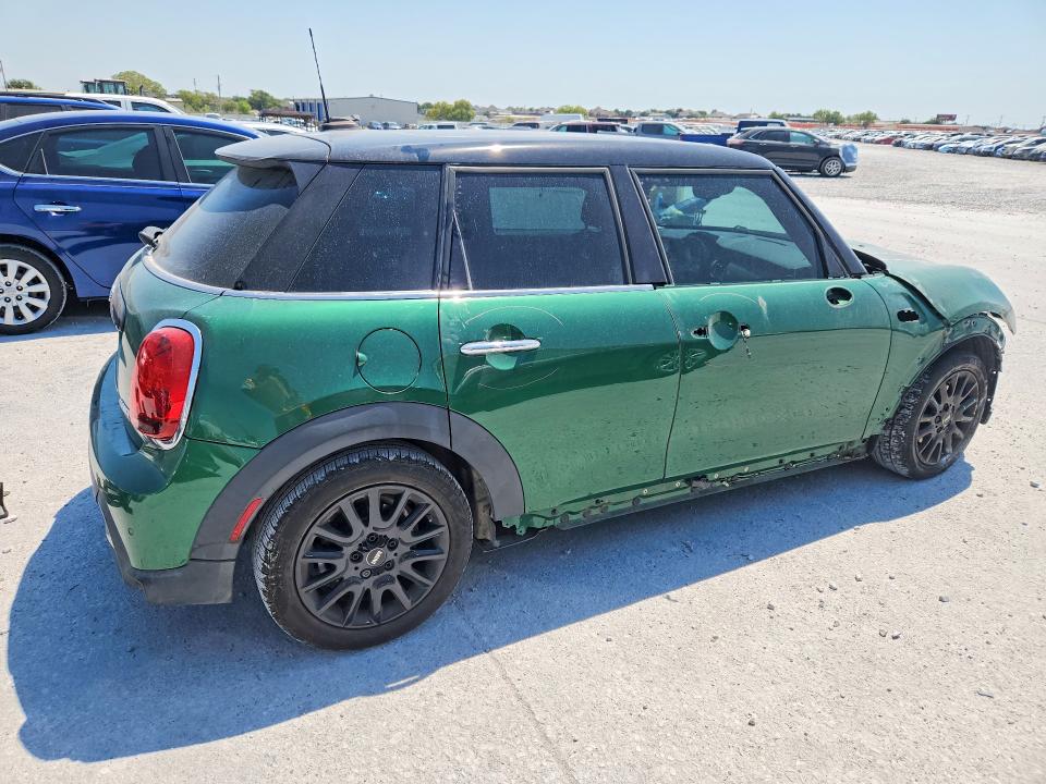 Photo 3 from auction – 2022 MINI COOPER with VIN WMW33DK06N2R94140