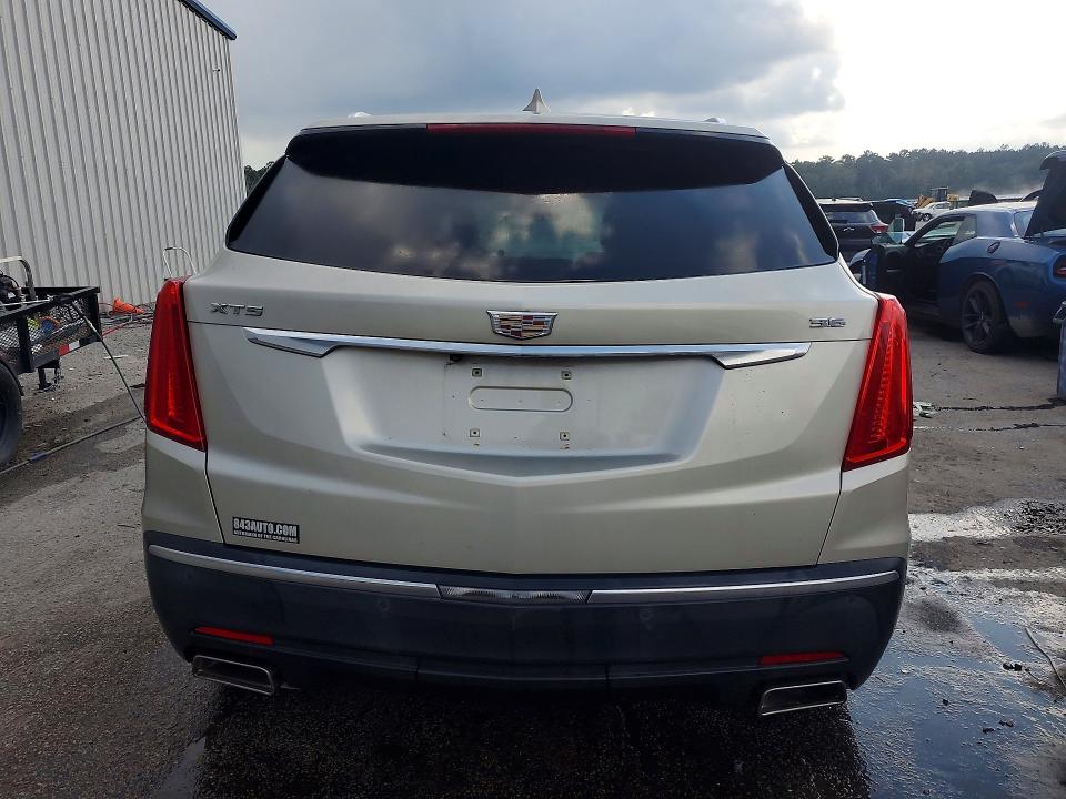 Photo 6 from auction – 2017 CADILLAC XT5 with VIN 1GYKNARSXHZ117932