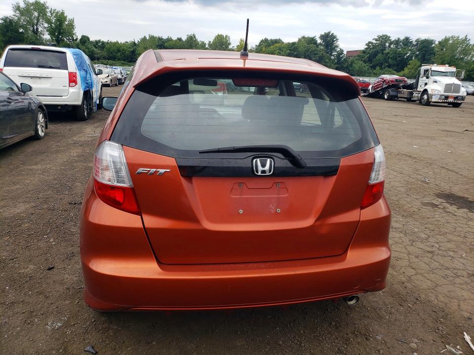Photo 6 from auction – 2012 HONDA FIT with VIN JHMGE8G55CC009102