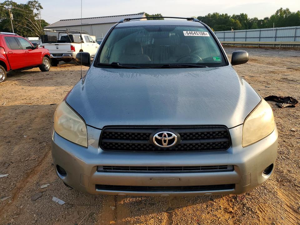 Photo 5 from auction – 2006 TOYOTA RAV4 with VIN JTMBD33V766008768