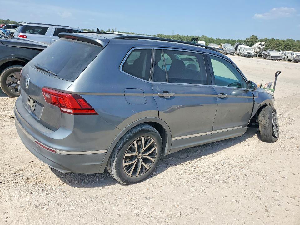 Снимка 3 от търг – 2021 VOLKSWAGEN TIGUAN с VIN 3VV3B7AX6MM010662