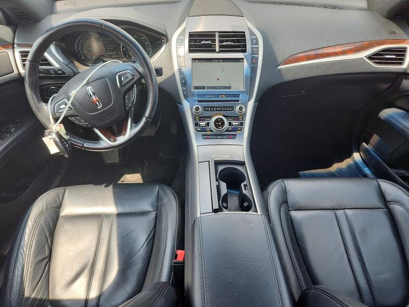 Photo 8 from auction – 2017 LINCOLN MKZ with VIN 3LN6L5D92HR659440