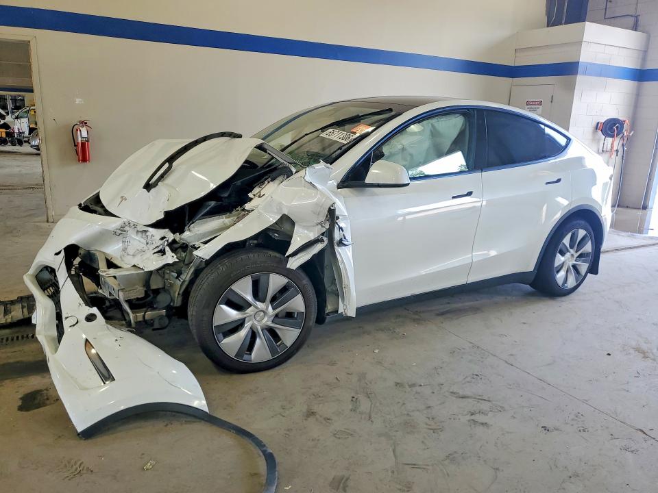 Снимка 1 от търг – 2023 TESLA MODEL Y с VIN 7SAYGDEE3PA108389