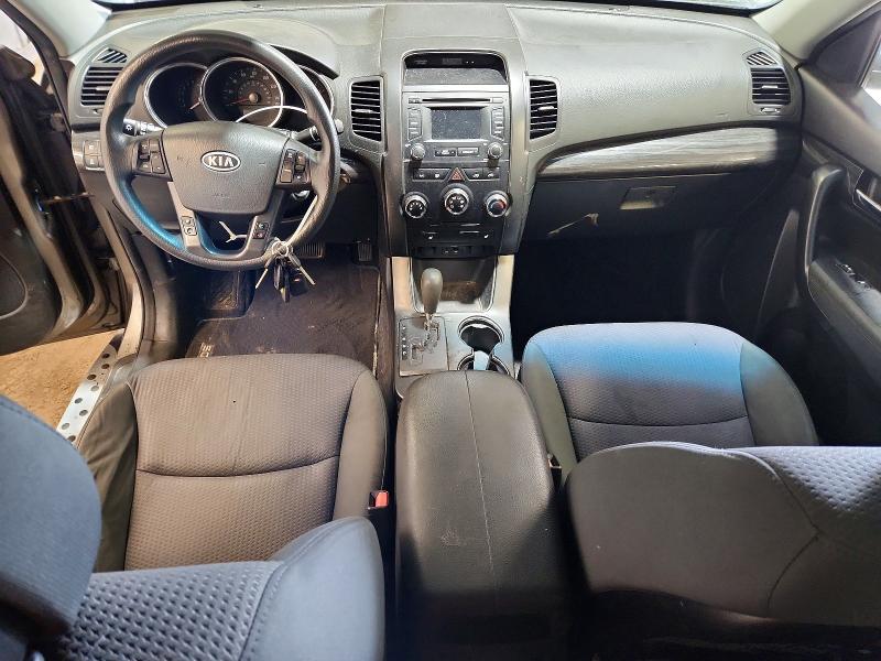 Photo 8 from auction – 2013 KIA SORENTO with VIN 5XYKTCA61DG326264