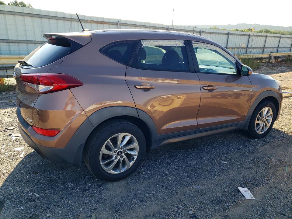 Zdjęcie 3 z aukcji – 2016 HYUNDAI TUCSON z VIN KM8J33A4XGU199751