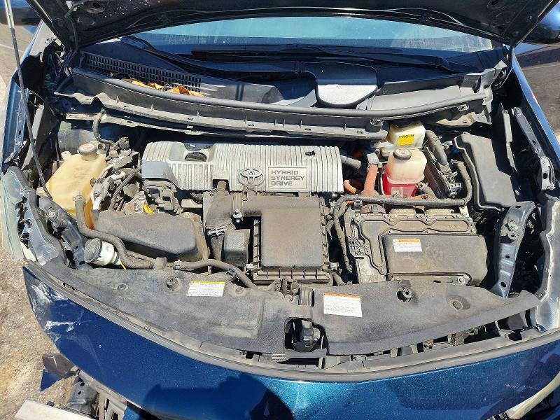Photo 11 from auction – 2017 TOYOTA PRIUS V with VIN JTDZN3EUXHJ070133