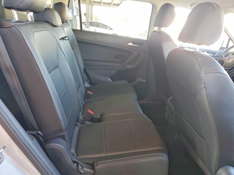 Photo 11 from auction – 2019 VOLKSWAGEN TIGUAN with VIN 3VV2B7AX2KM049970