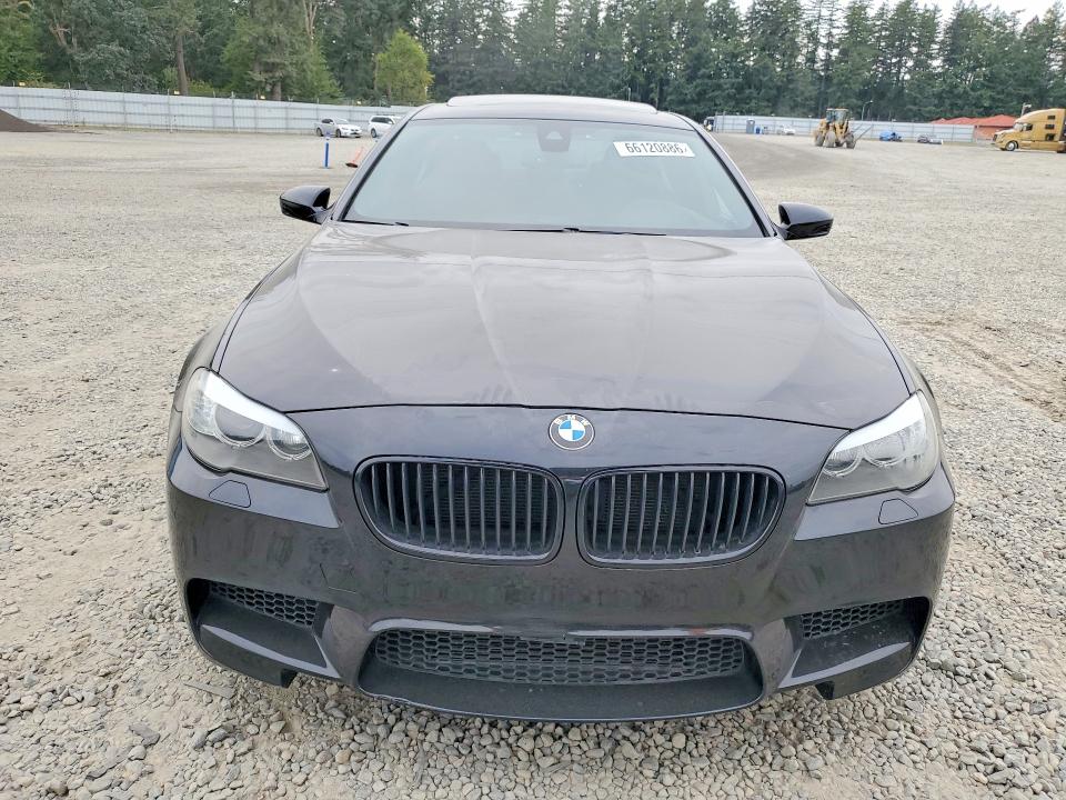 Photo 5 from auction – 2013 BMW M5 with VIN WBSFV9C53DC774134
