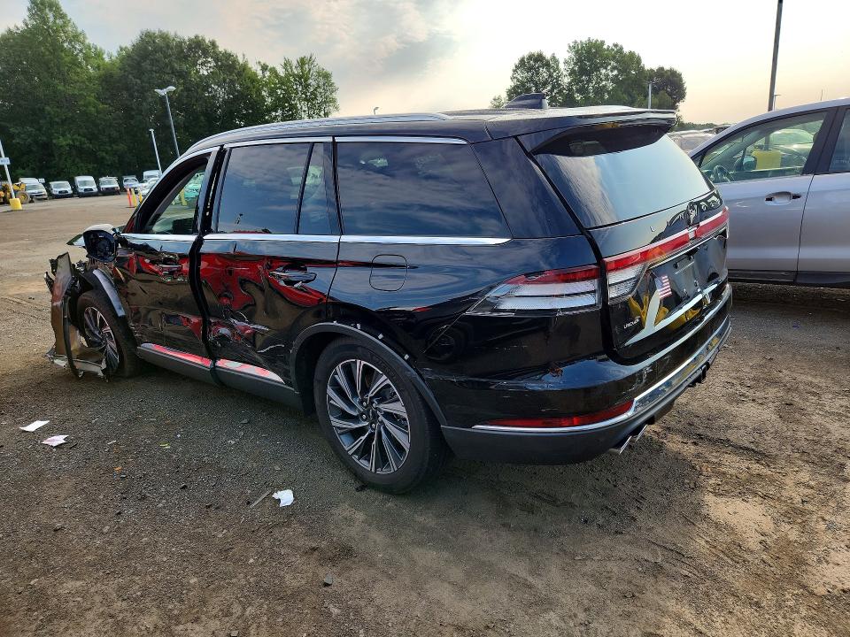 Photo 2 from auction – 2025 LINCOLN AVIATOR with VIN 5LM5J6XC2SGL14564