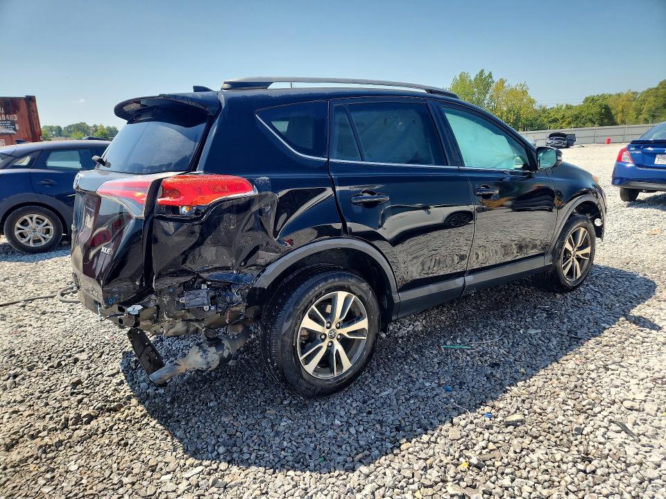 Photo 3 from auction – 2018 TOYOTA RAV4 with VIN 2T3WFREV9JW467089