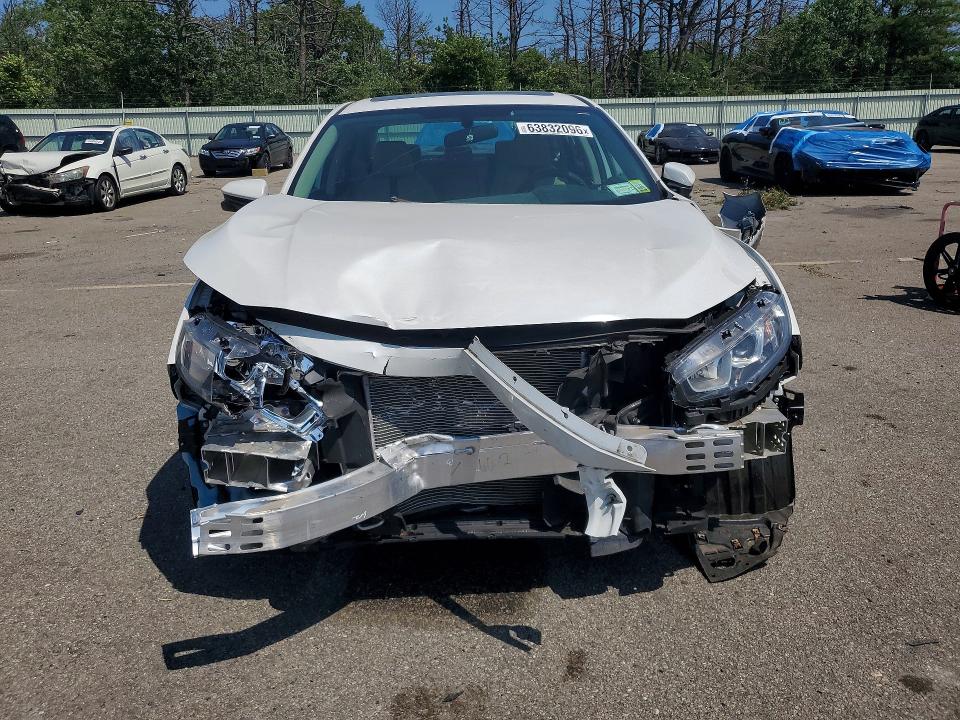 Photo 5 from auction – 2017 HONDA CIVIC with VIN 19XFC2F74HE207706