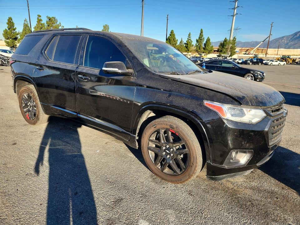 Photo 4 from auction – 2018 CHEVROLET TRAVERSE with VIN 1GNERKKW8JJ219879