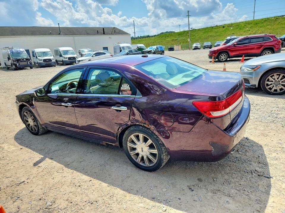 Zdjęcie 2 z aukcji – 2011 LINCOLN MKZ z VIN 3LNDL2L39BR758735