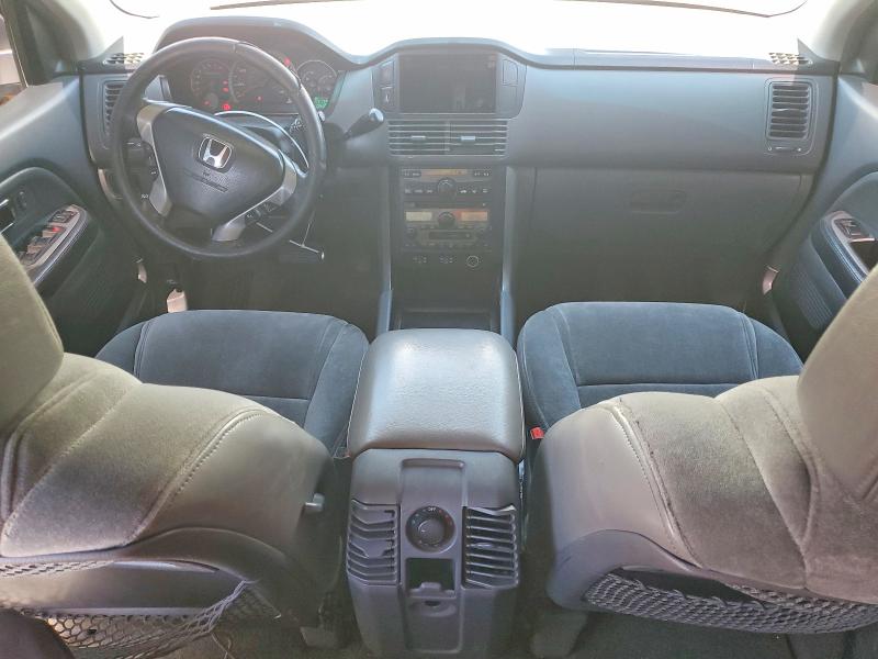 Photo 8 from auction – 2004 HONDA PILOT with VIN 2HKYF187X4H573358