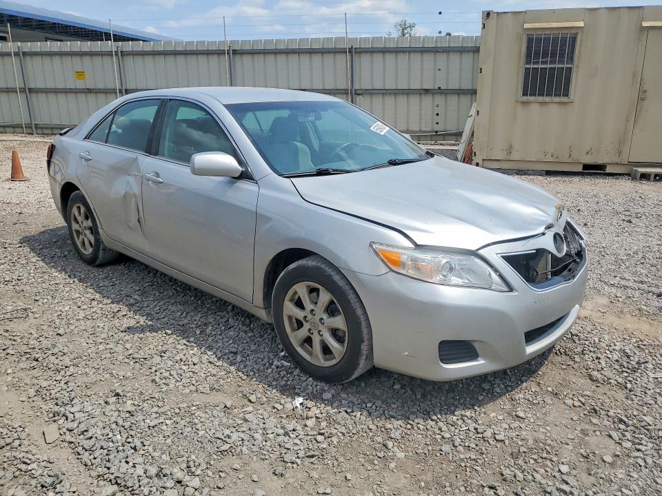 Photo 4 from auction – 2011 TOYOTA CAMRY with VIN 4T1BF3EK4BU173109