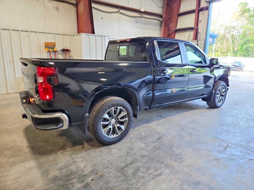 Photo 3 from auction – 2026 CHEVROLET SILVERADO with VIN 1GCUKDED0TZ231415