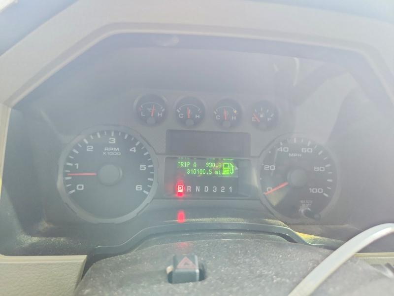 Photo 9 from auction – 2008 FORD F250 with VIN 1FTNF21518EA01957